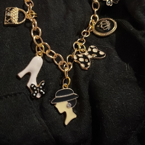 Fashion bracelet with bow, flowers, crown, shoe, woman with a fancy hat! - Picture 2 of 4